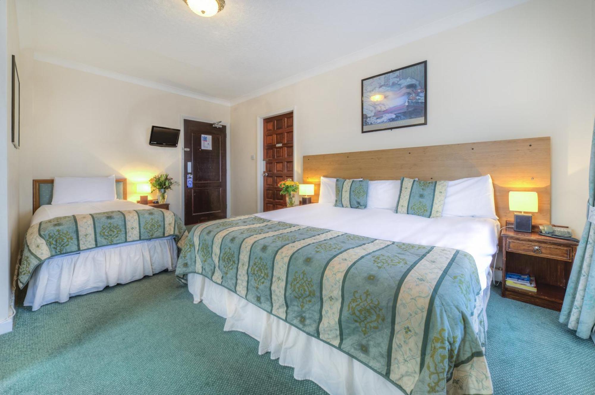 The Dolphin * Great Yarmouth
